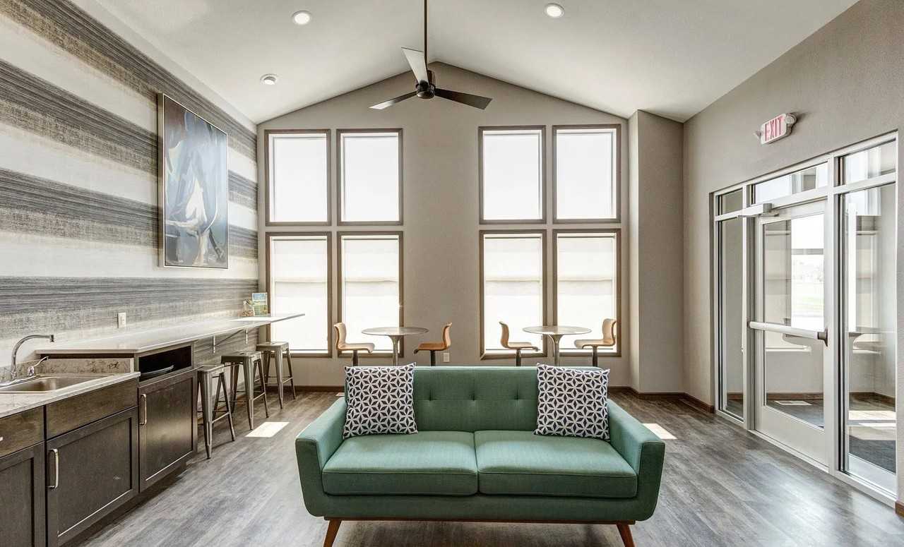 McEnroe Place Apartments - Photo 5 of 36