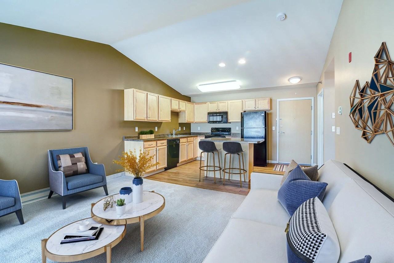 Minot Place Apartments - Photo 3 of 19