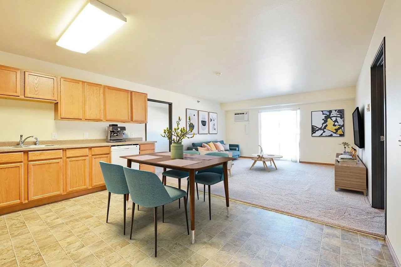 Paramount at the Bluffs Apartments - Photo 2 of 21