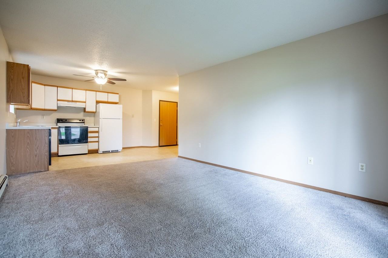 Turnpike Apartments - Photo 5 of 20