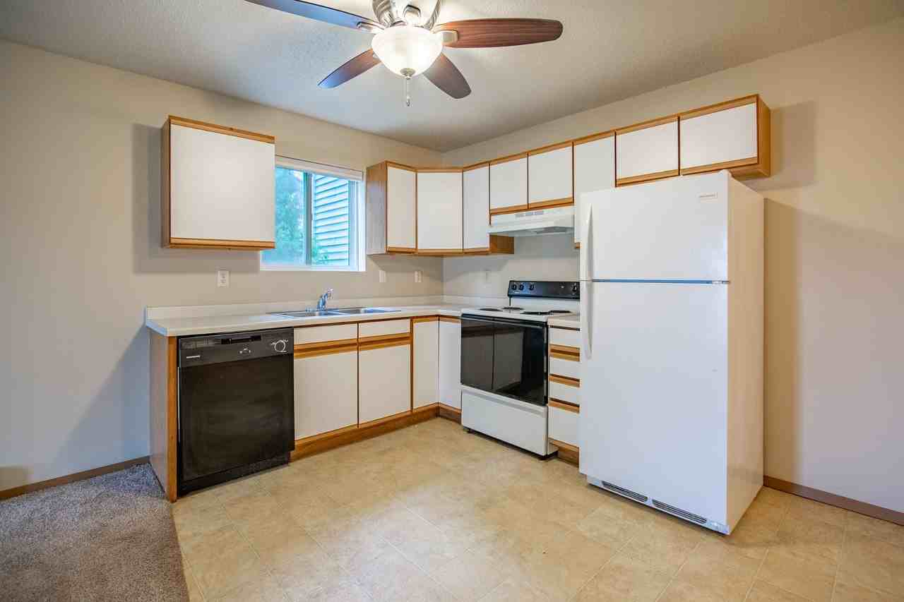 Turnpike Apartments - Photo 4 of 20