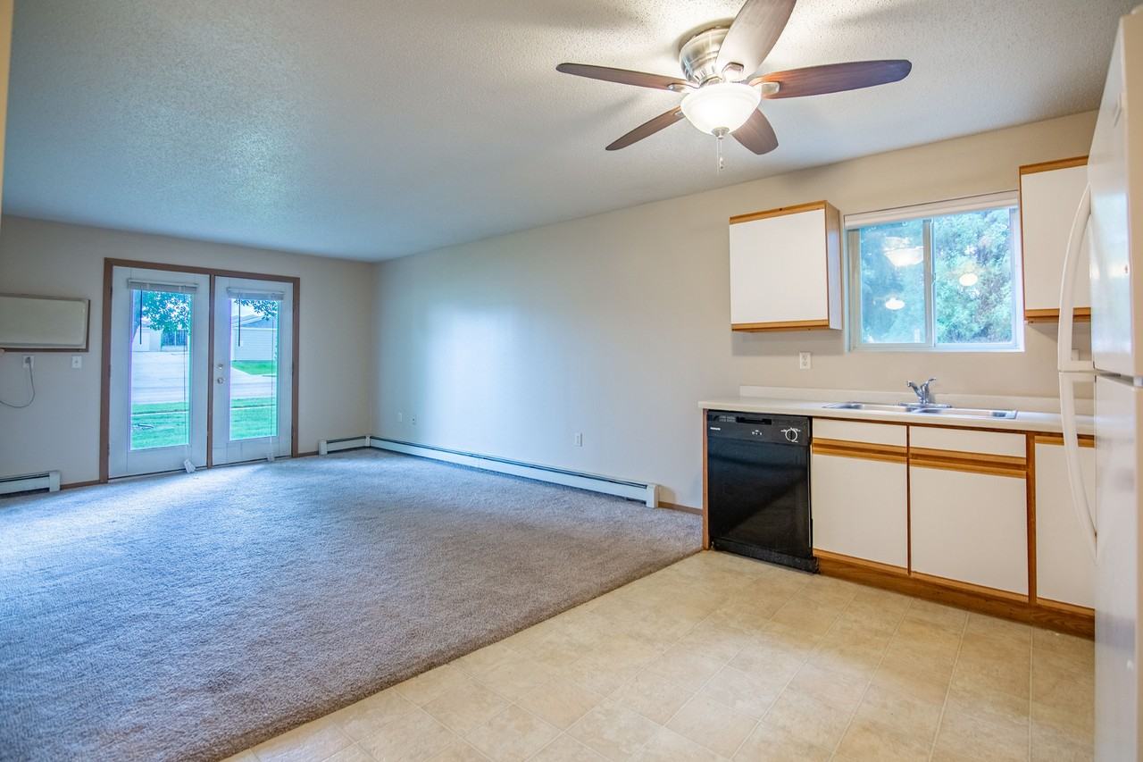 Turnpike Apartments - Photo 6 of 20