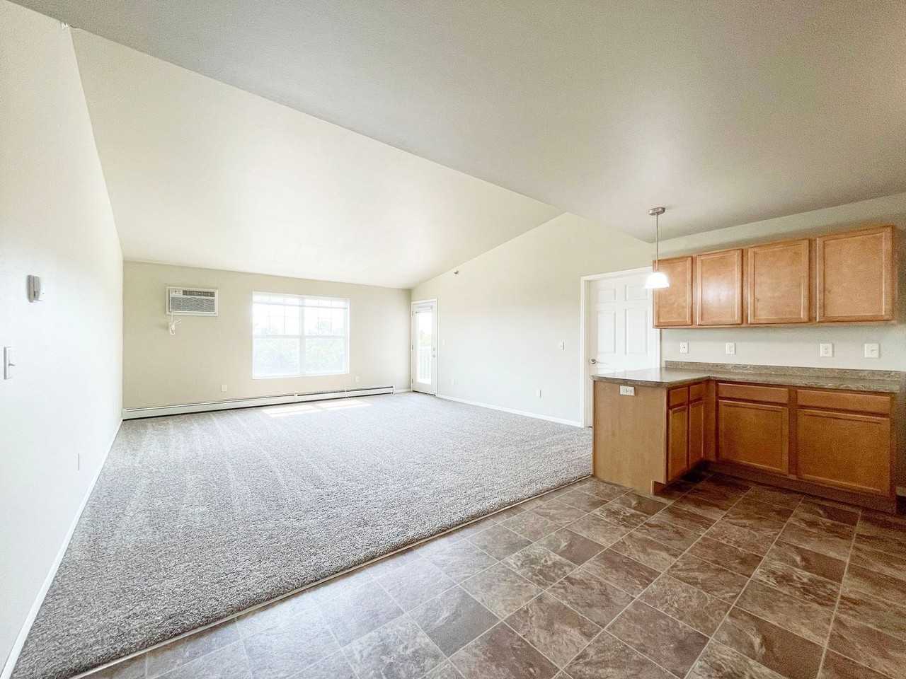 Willow Brooke Lodge - Photo 5 of 25