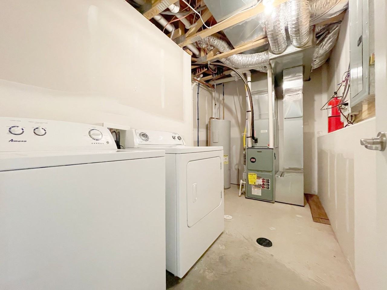 Woodside Townhomes - Photo 6 of 17