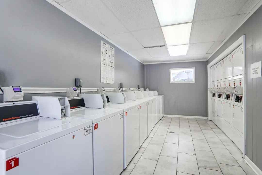 Singing River Apartments - Photo 6 of 14