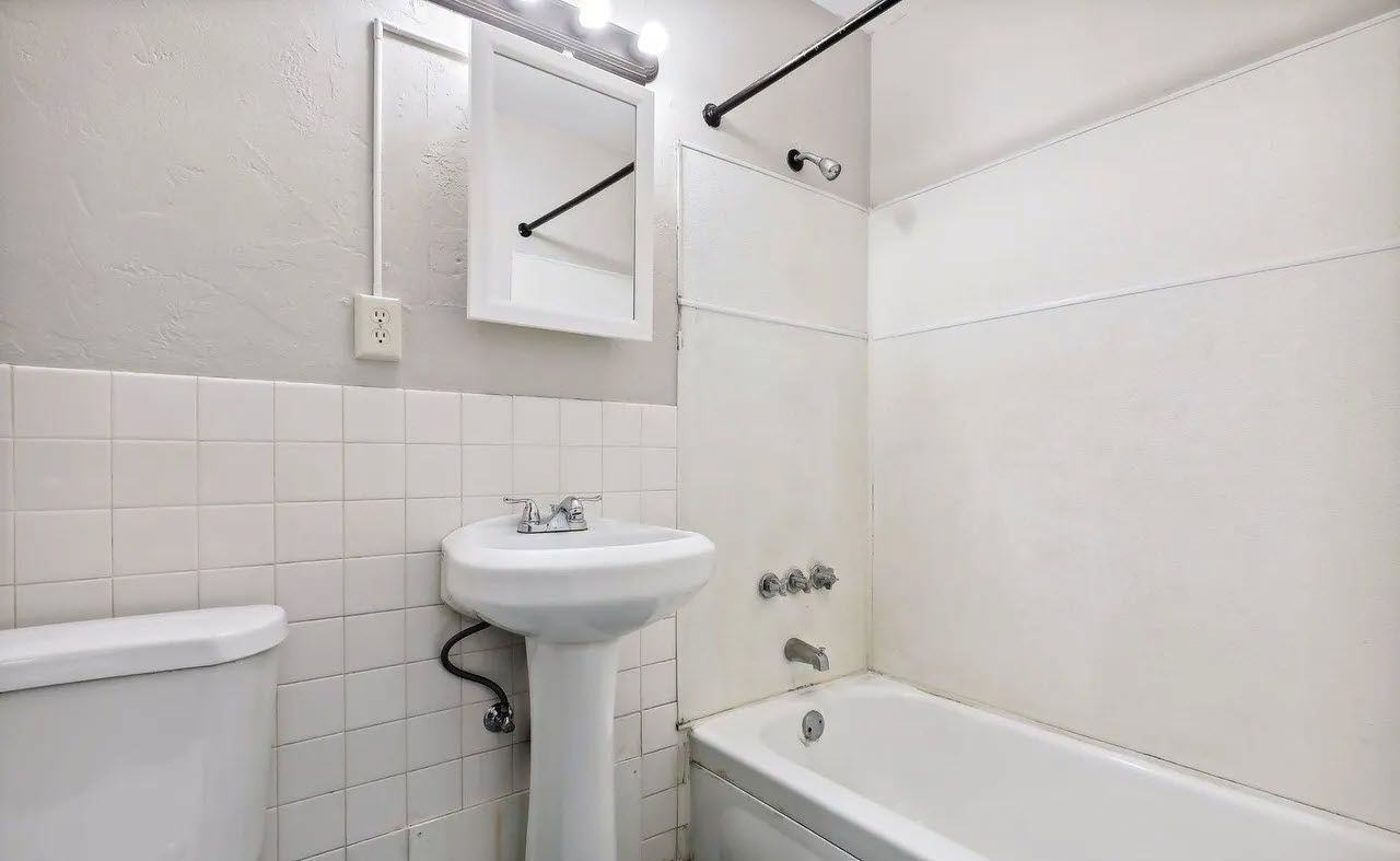 3816 Nicollet Apartments - Photo 7 of 21