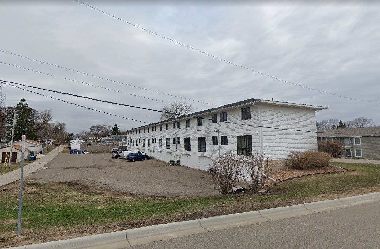 Elmwood Apartments - Photo 3 of 4