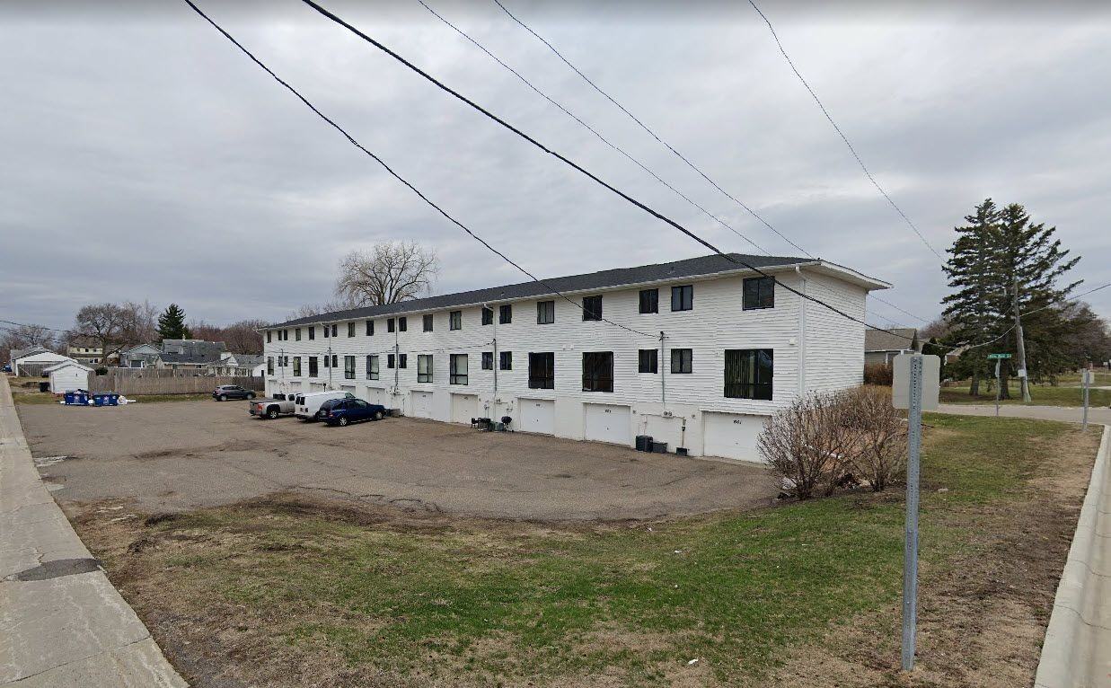 Elmwood Apartments - Photo 4 of 4