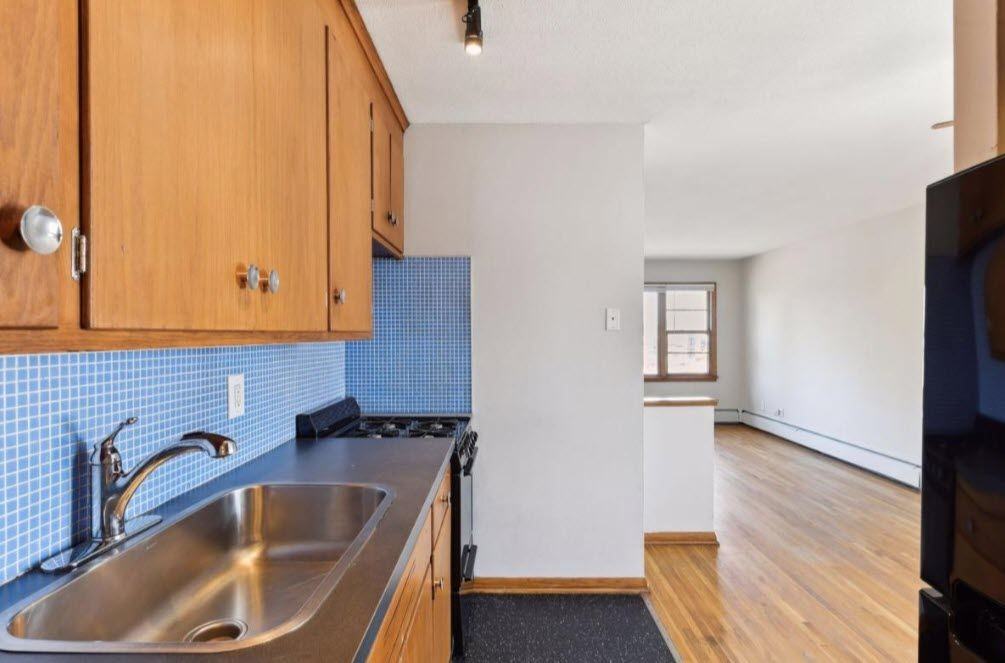 The Coliseum - Photo 7 of 11