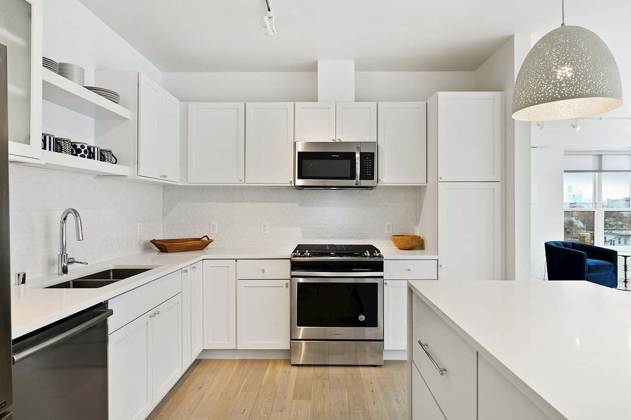 ZEO Apartments - Photo 5 of 43