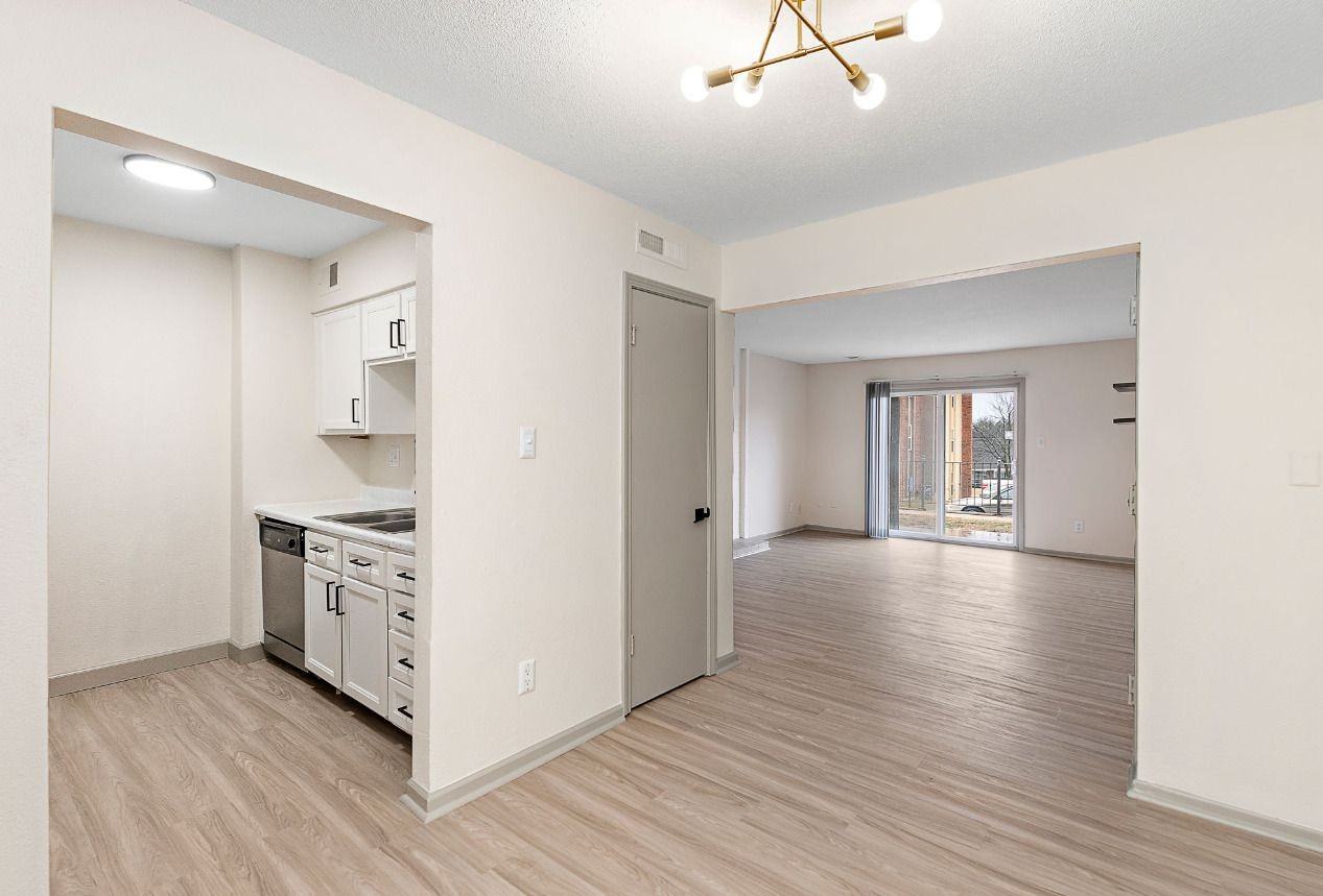 Oval Spring Apartments - Photo 2 of 27