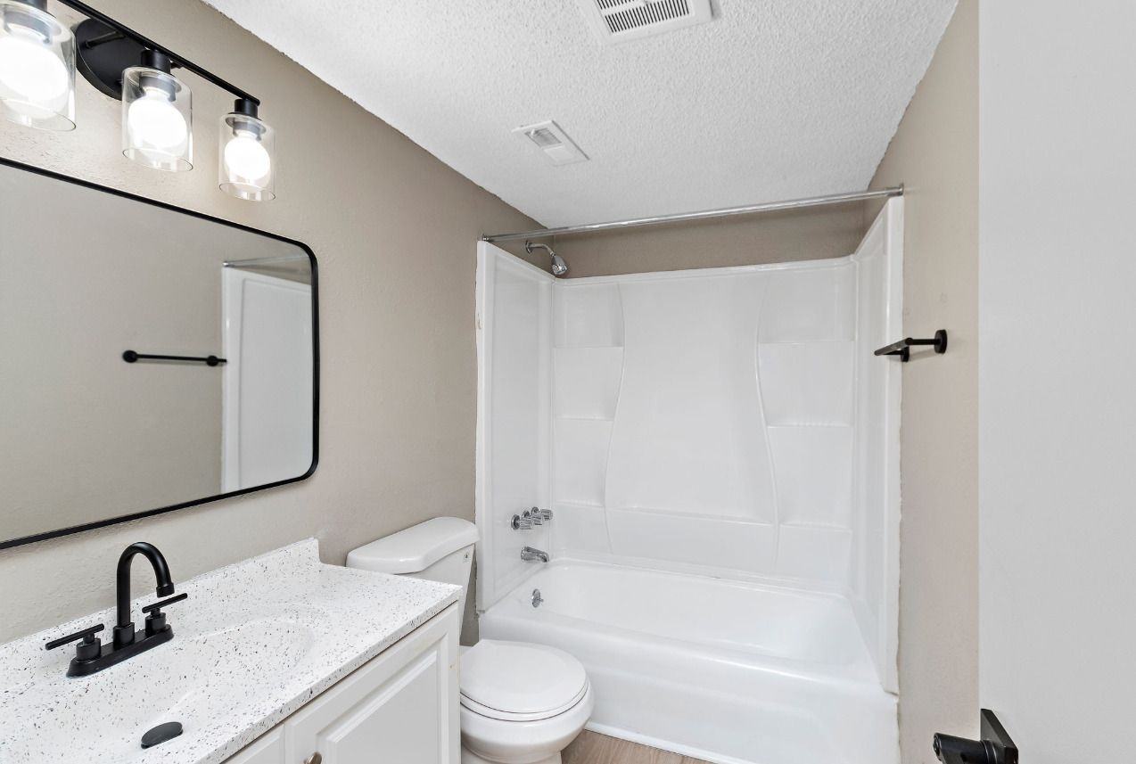 Oval Spring Apartments - Photo 7 of 27