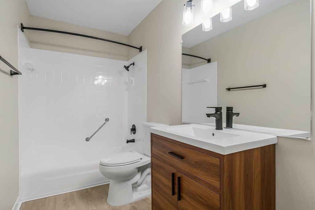 Villa Medici Apartments - Photo 4 of 44