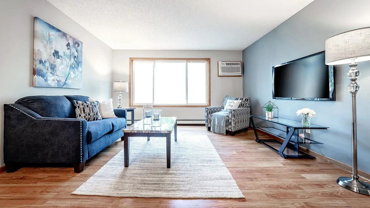 Birchview Apartments - Photo 3 of 7