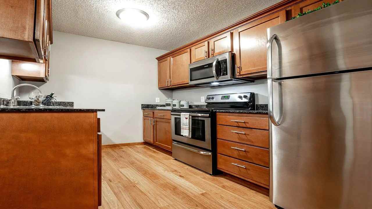 Birchview Apartments - Photo 6 of 7