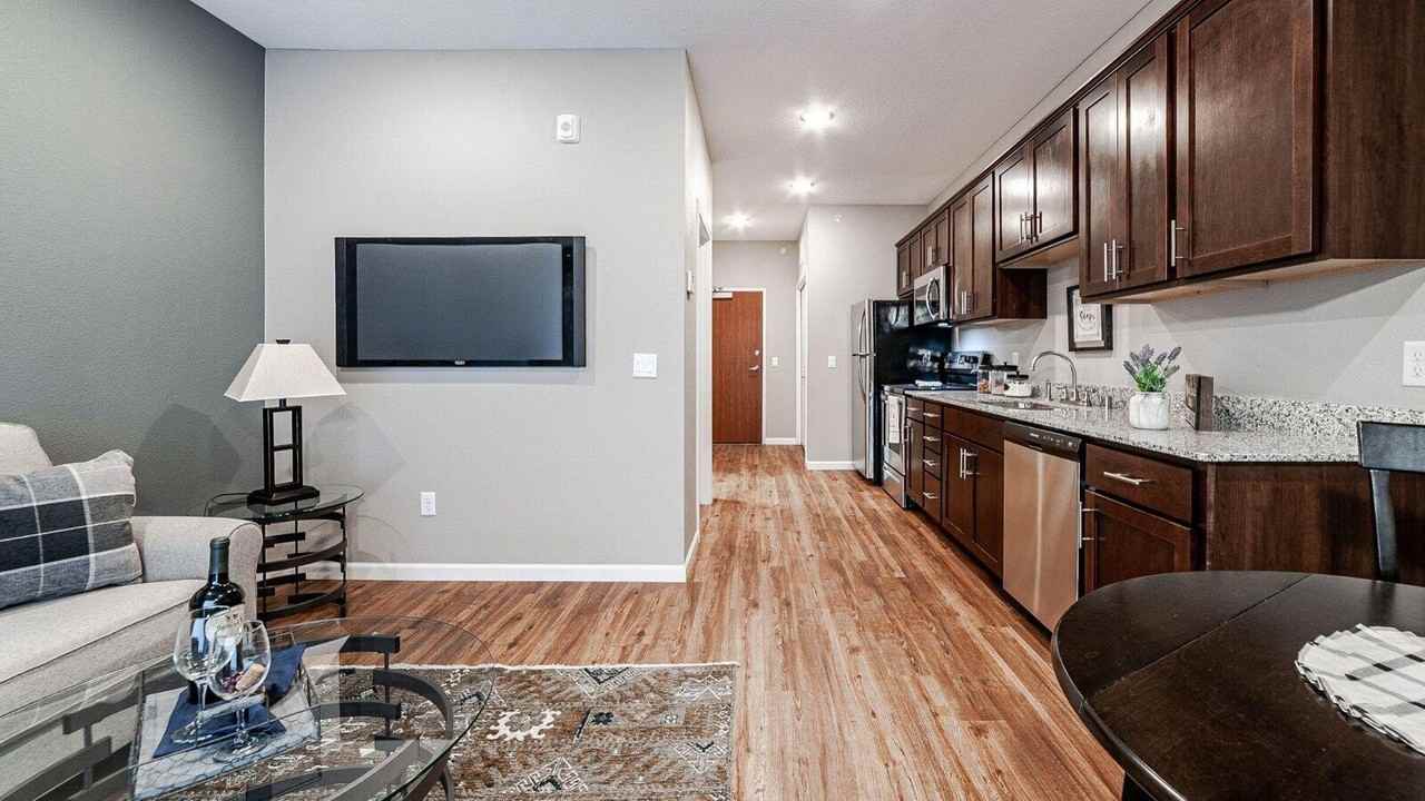 Encore Apartments - Photo 6 of 39