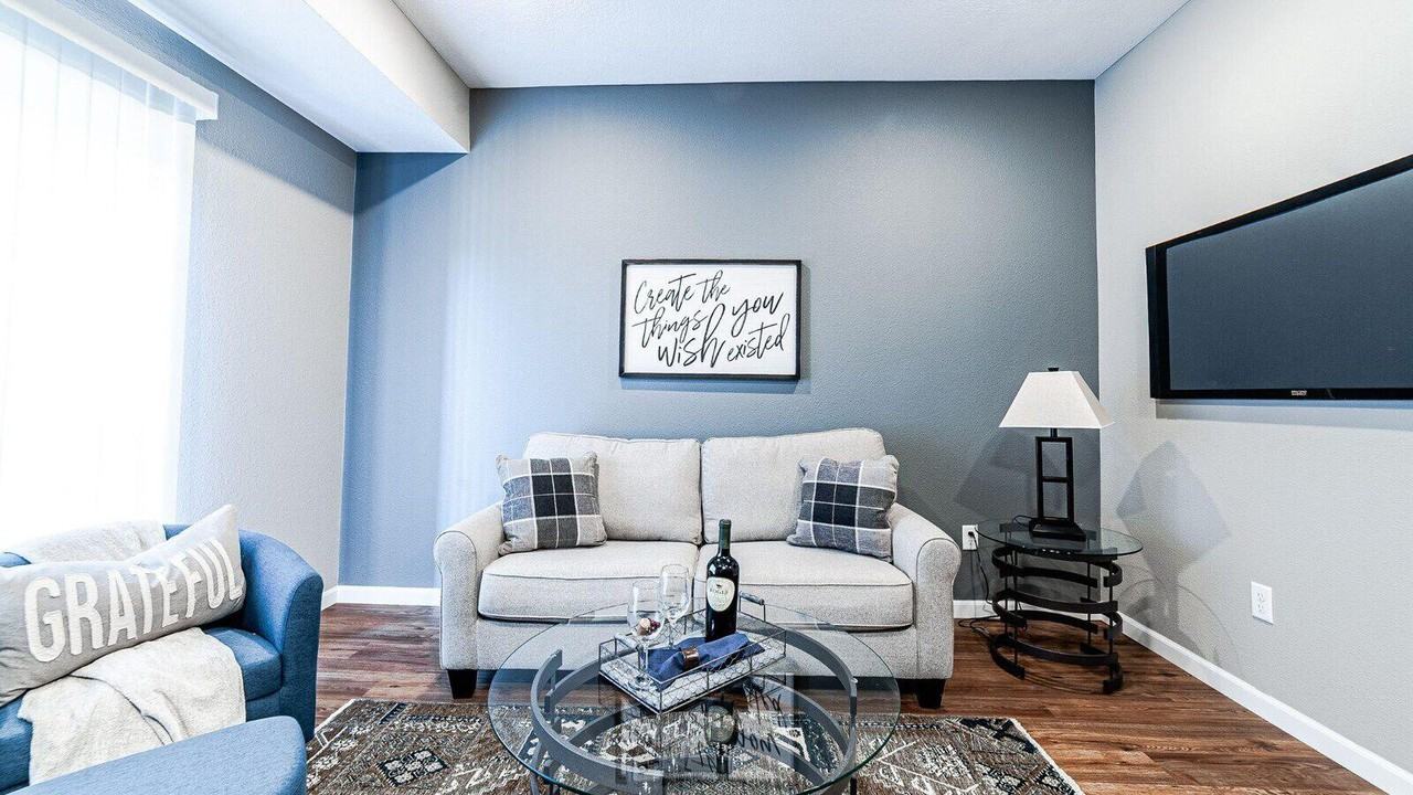 Encore Apartments - Photo 7 of 39