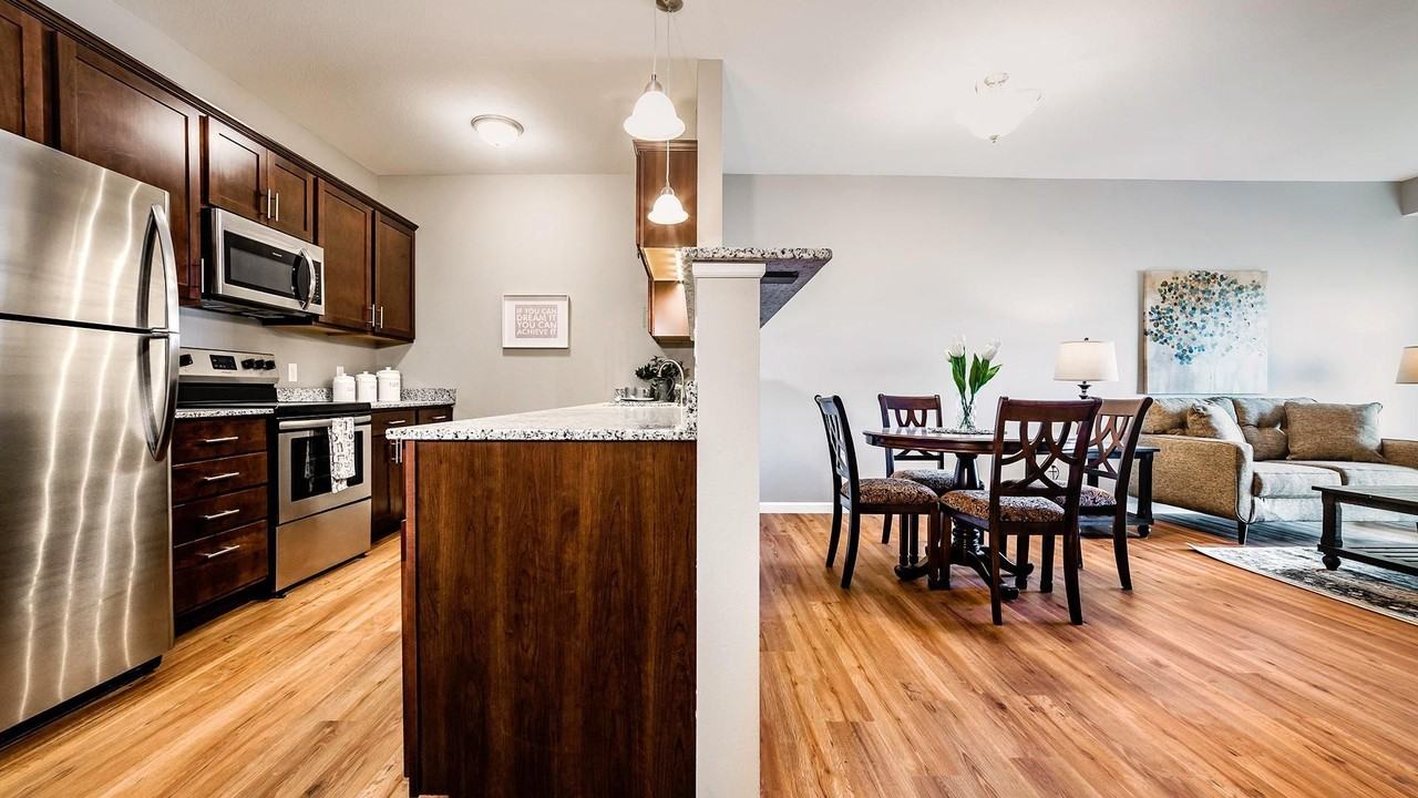 Gateway Green Apartments - Photo 2 of 33