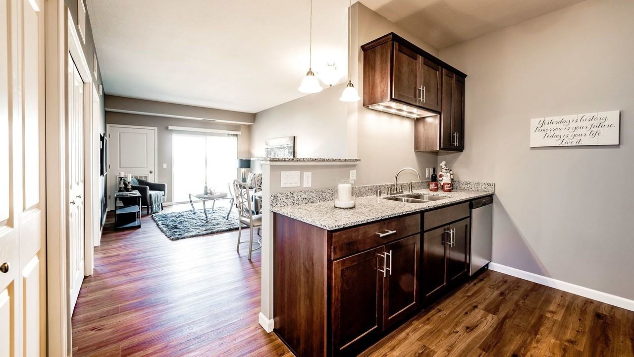 Gateway Green Apartments - Photo 3 of 33