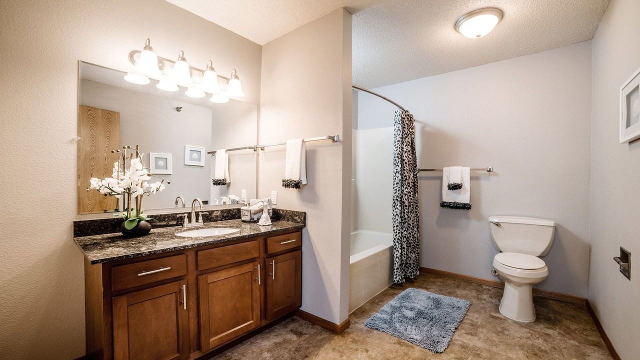 Legacy Pointe Apartments - Photo 4 of 45