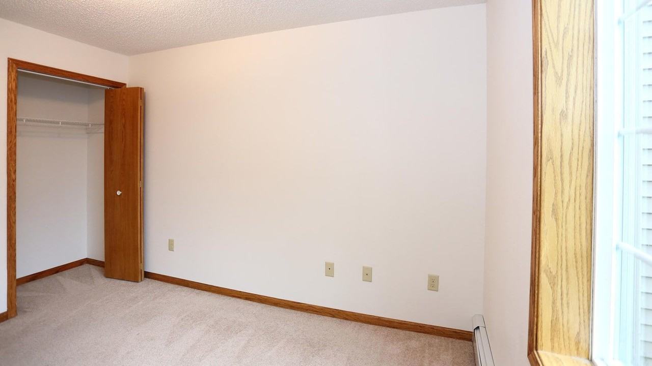 Mill Pond Apartments - Photo 6 of 41