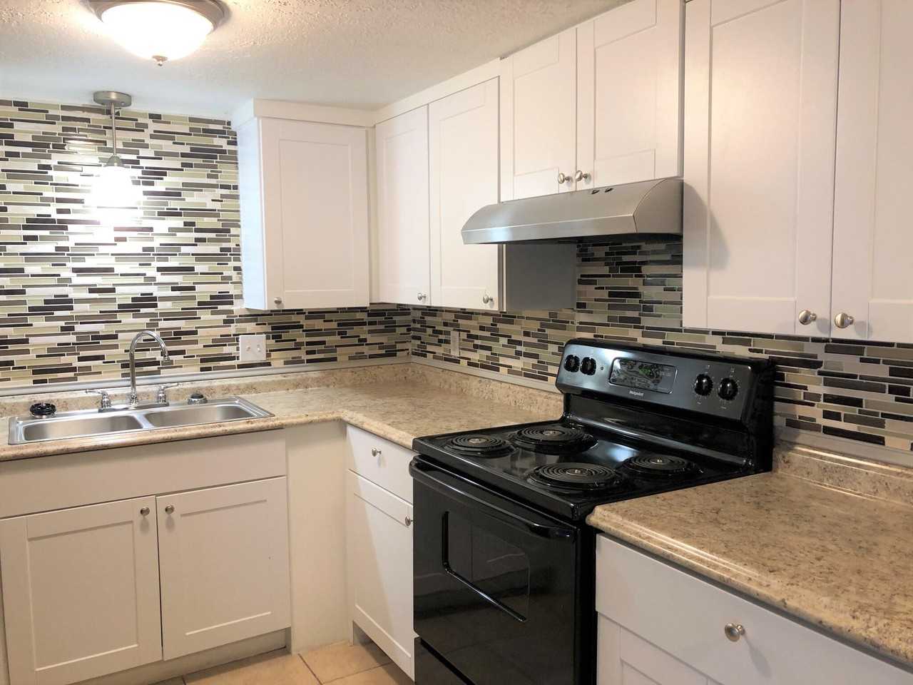 Rock Canyon Apartments - Photo 3 of 29