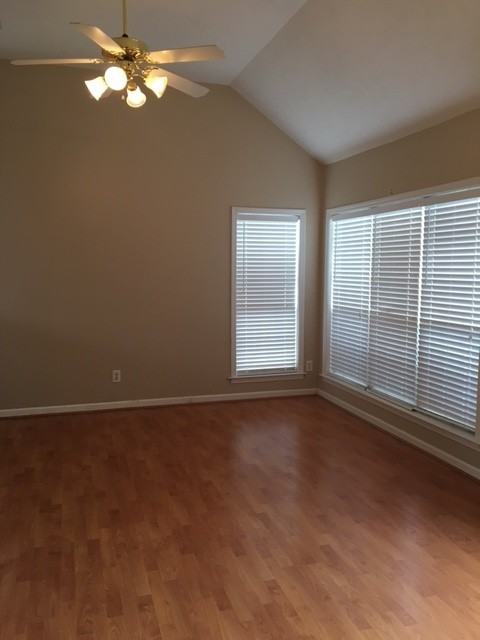 107 Glen Meadow Ct - Photo 3 of 11
