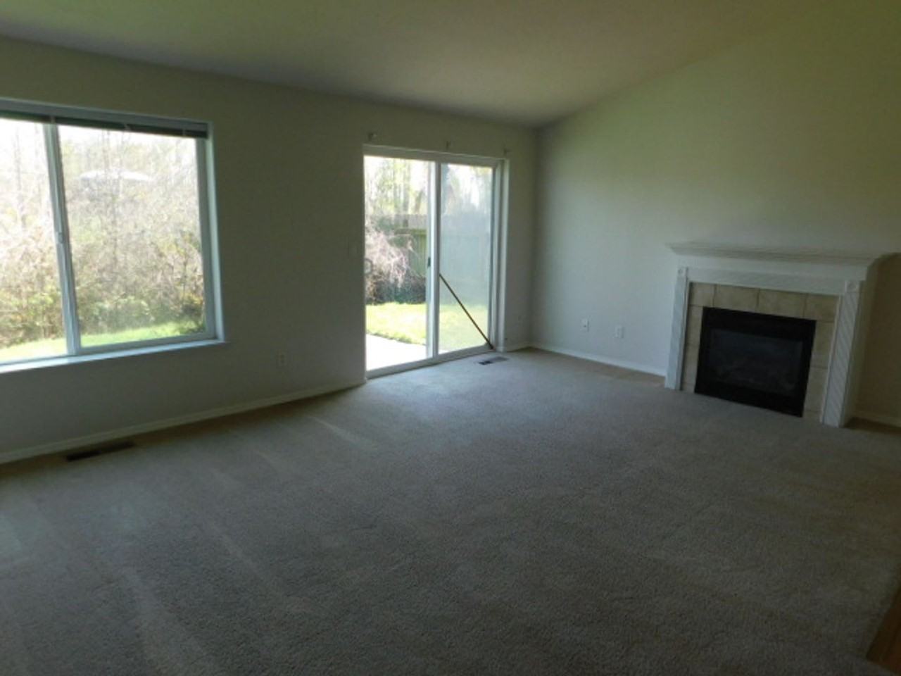 1483 S 6th St - Photo 3 of 15