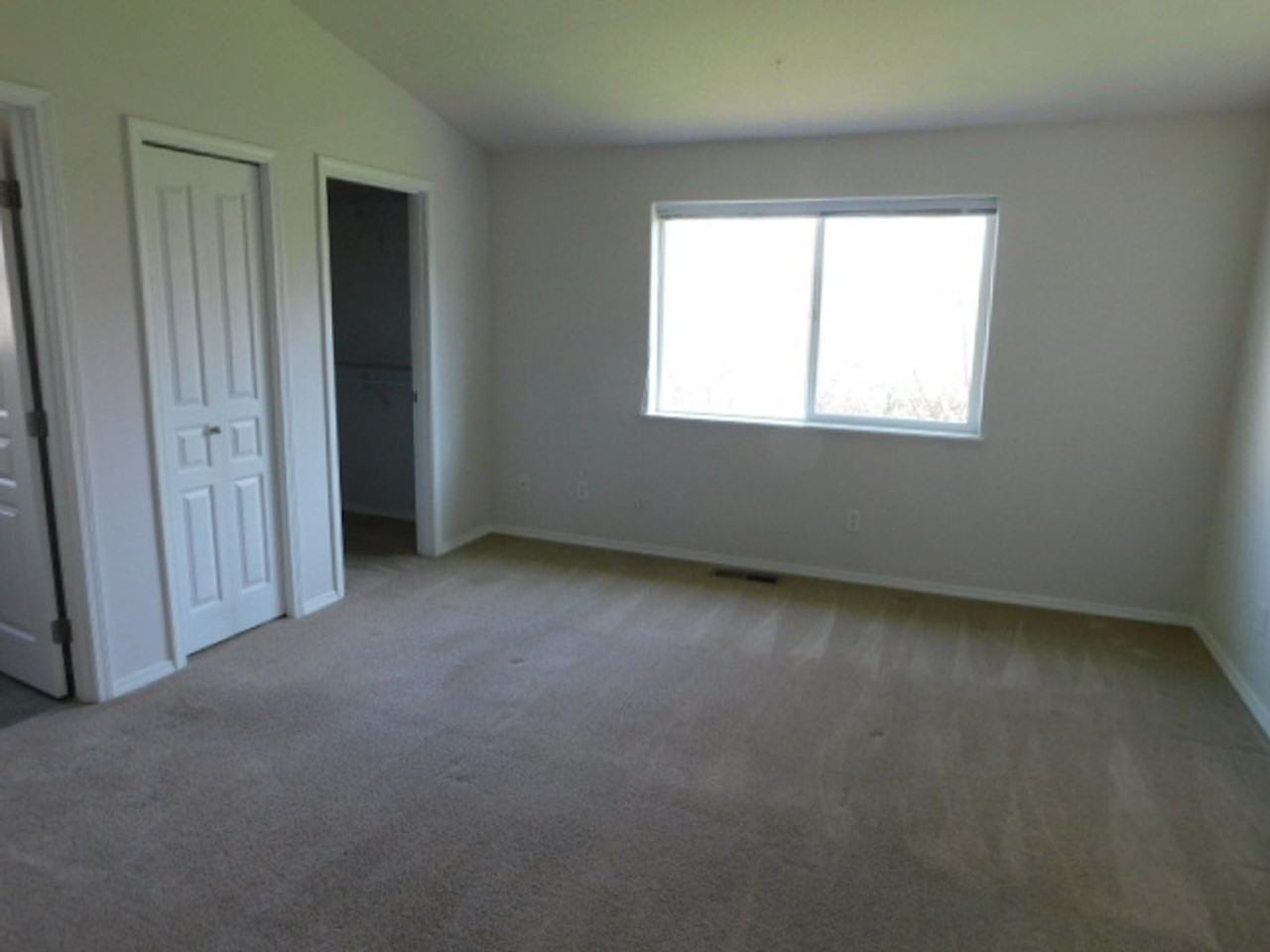 1483 S 6th St - Photo 5 of 15