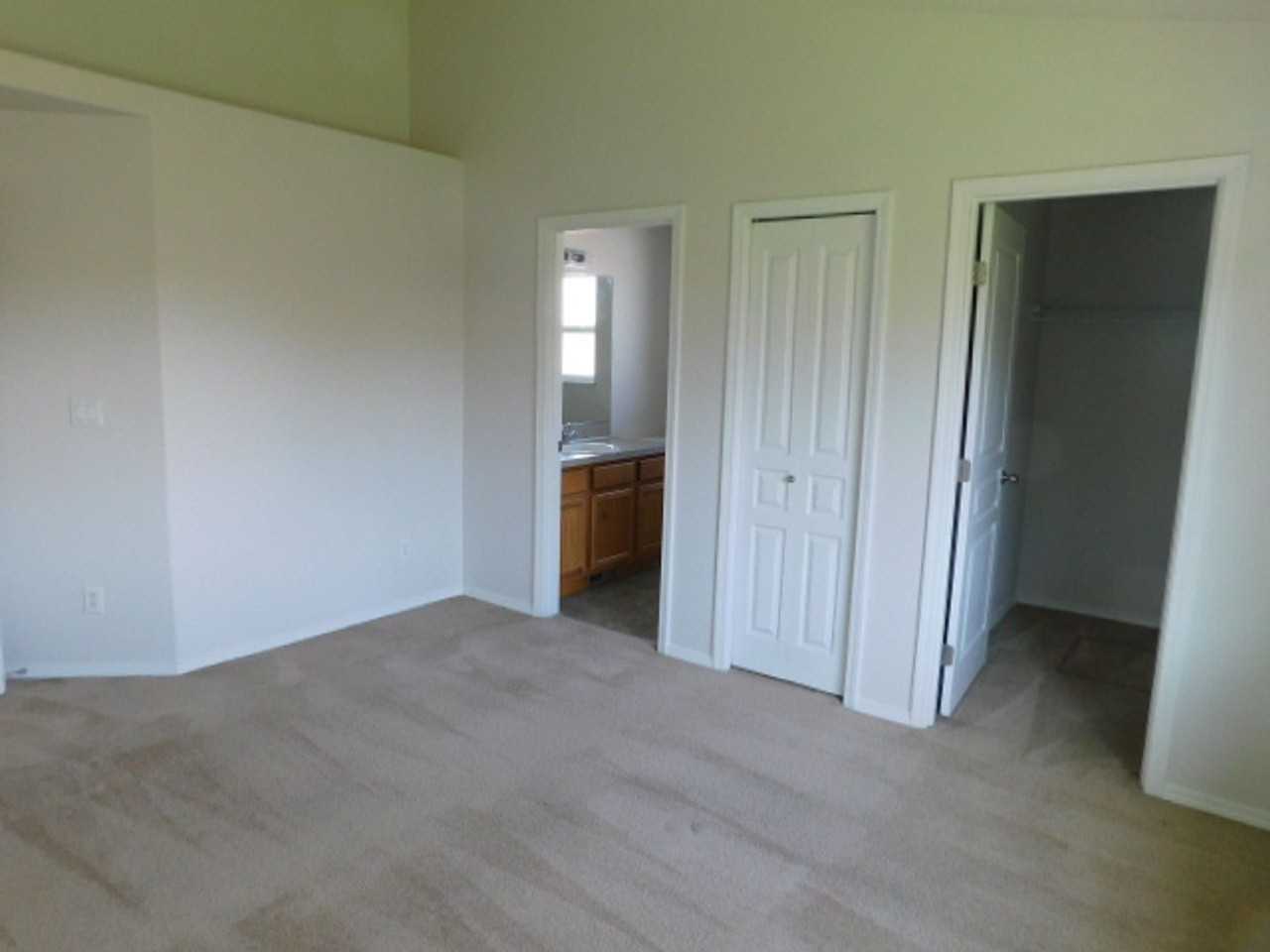 1483 S 6th St - Photo 6 of 15