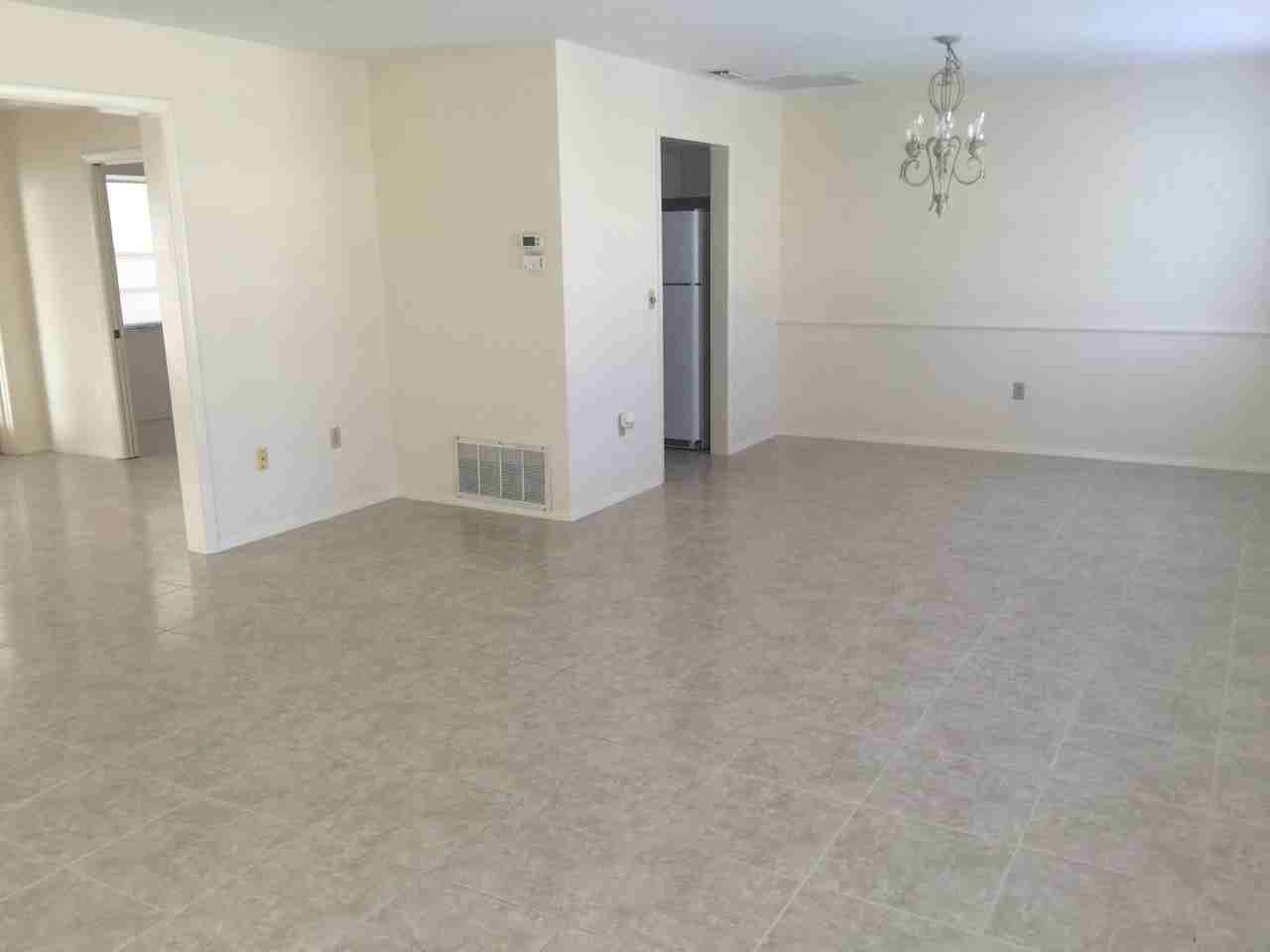 6731 Keystone Dr - Photo 3 of 16