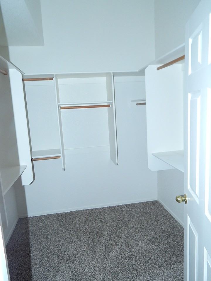 511 W Sagebrush St - Photo 2 of 20