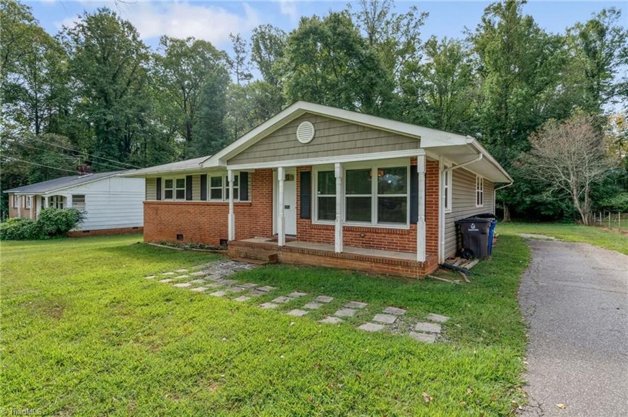 1212 Brookwood - Photo 2 of 30