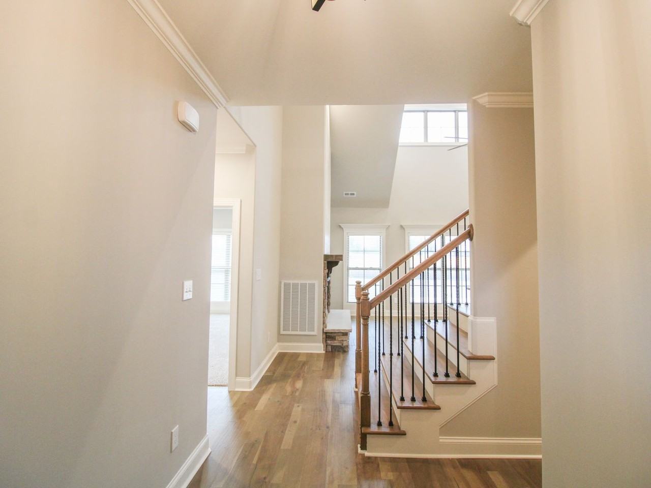 17814 Longleaf Dr - Photo 3 of 42