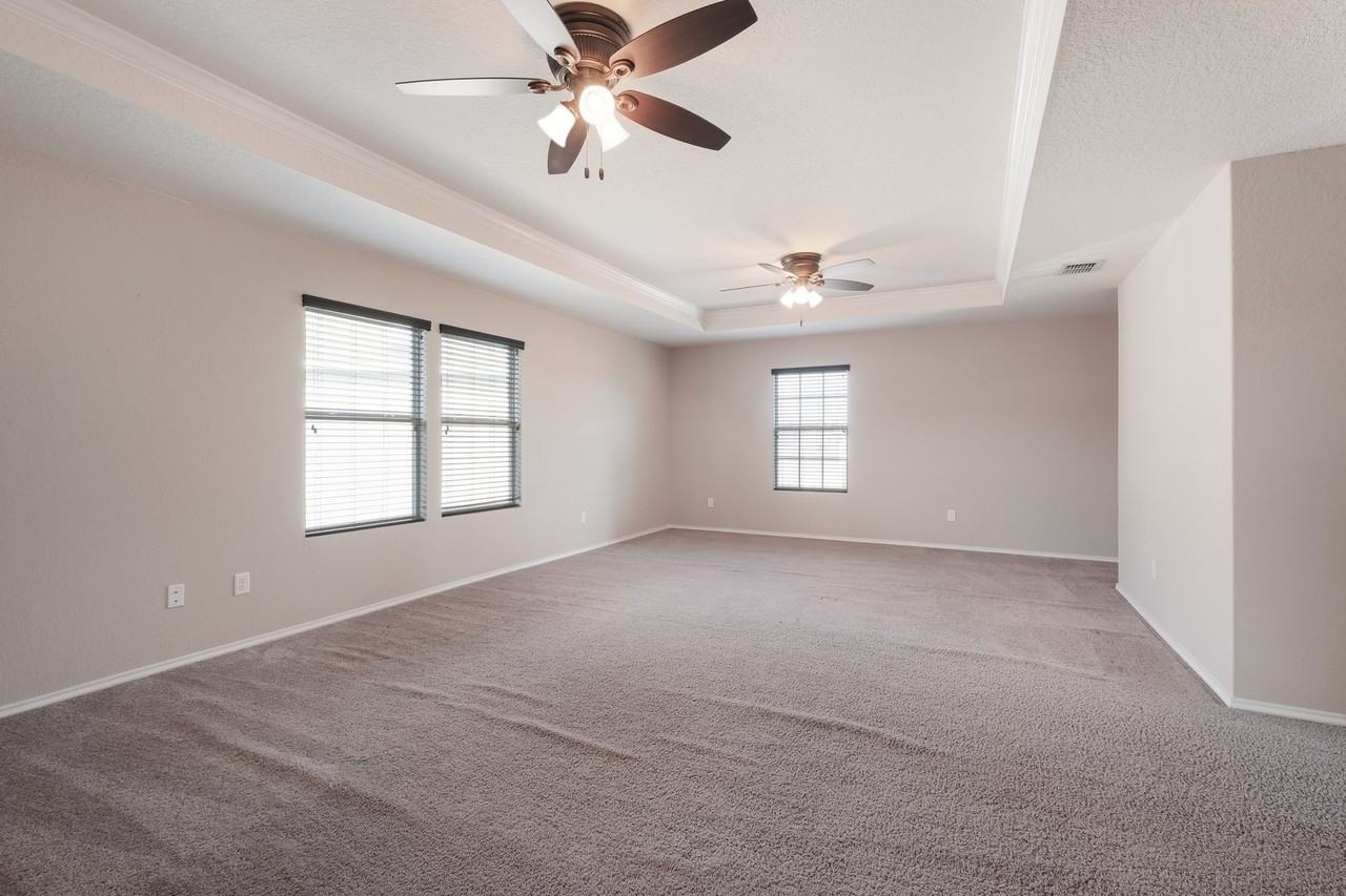 602 Trinity Mdw - Photo 7 of 29