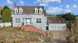 1630 Northwest Barnsley Court - Photo 1 of 1