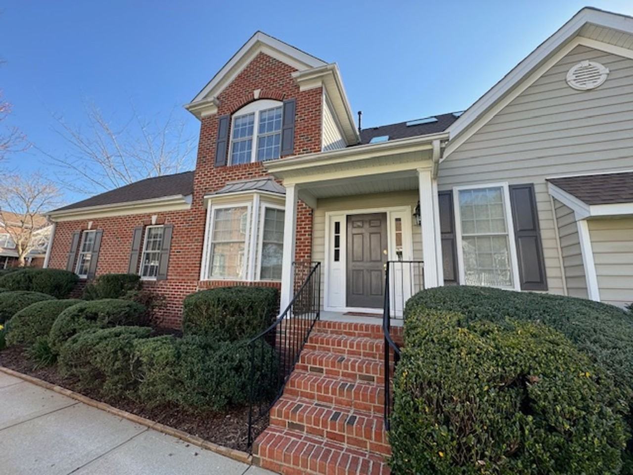 9135 White Eagle Ct - Photo 2 of 36