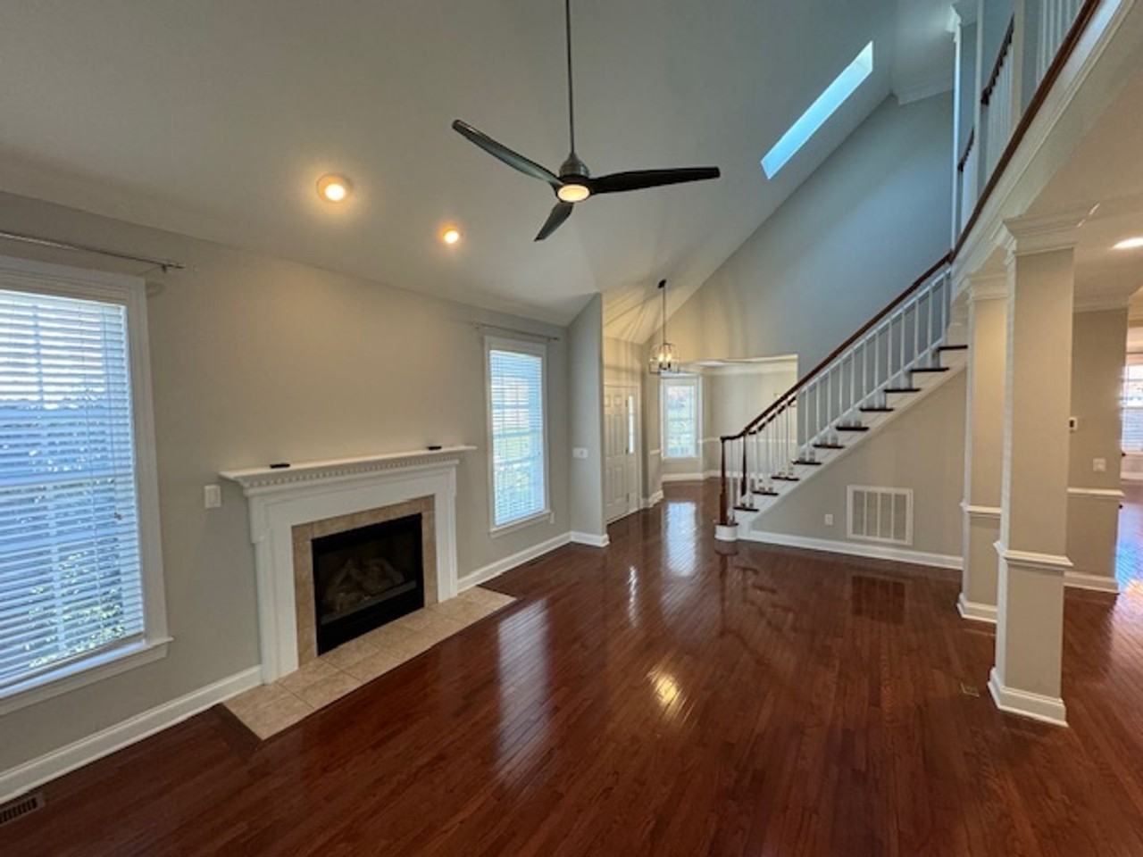9135 White Eagle Ct - Photo 6 of 36
