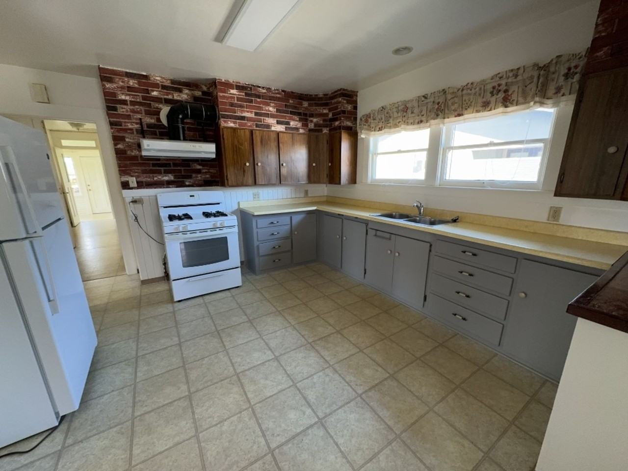 1814 H St - Photo 6 of 16