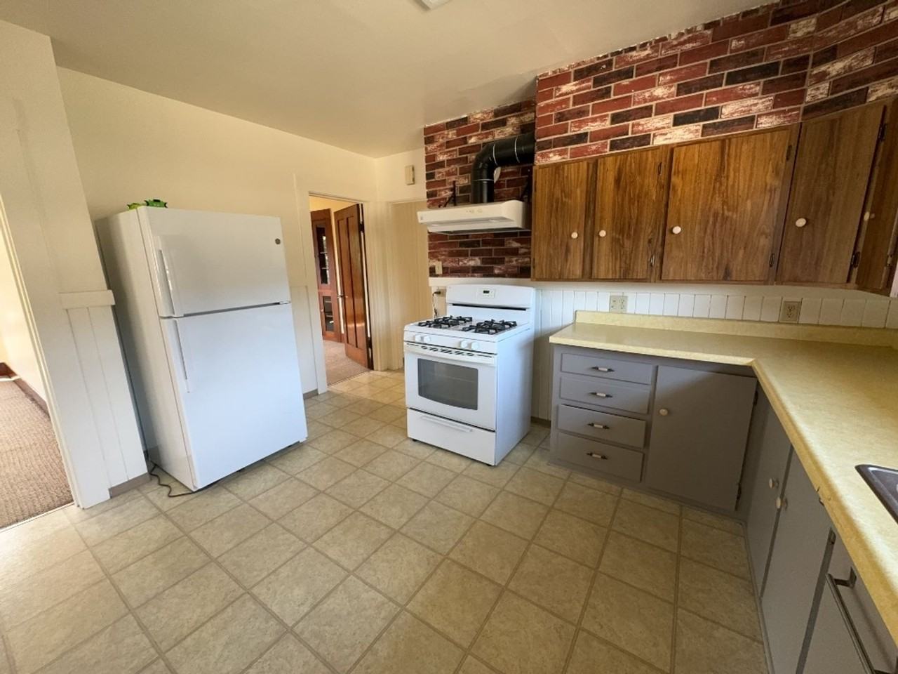 1814 H St - Photo 7 of 16