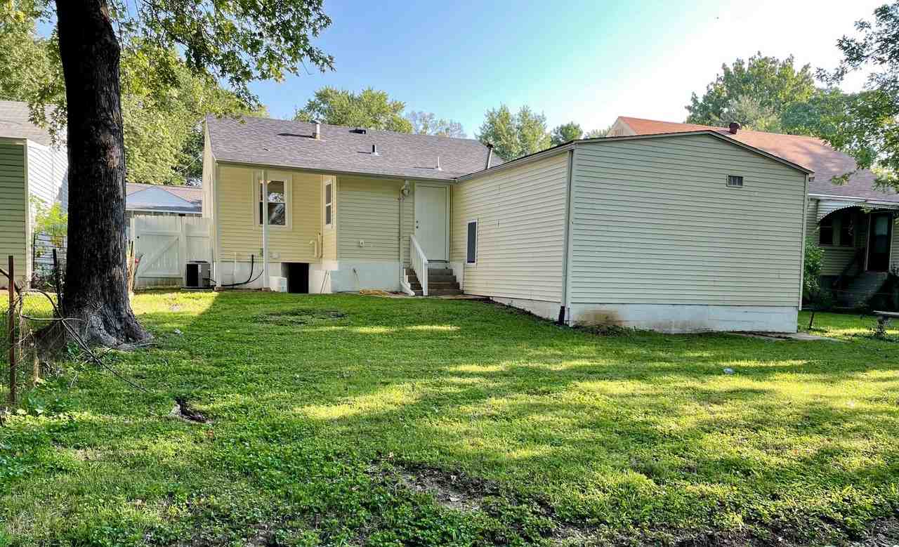 66 Reasor Dr - Photo 2 of 16