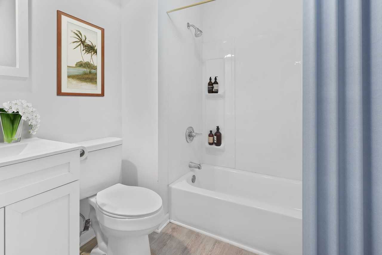 Wedgewood - Photo 5 of 8