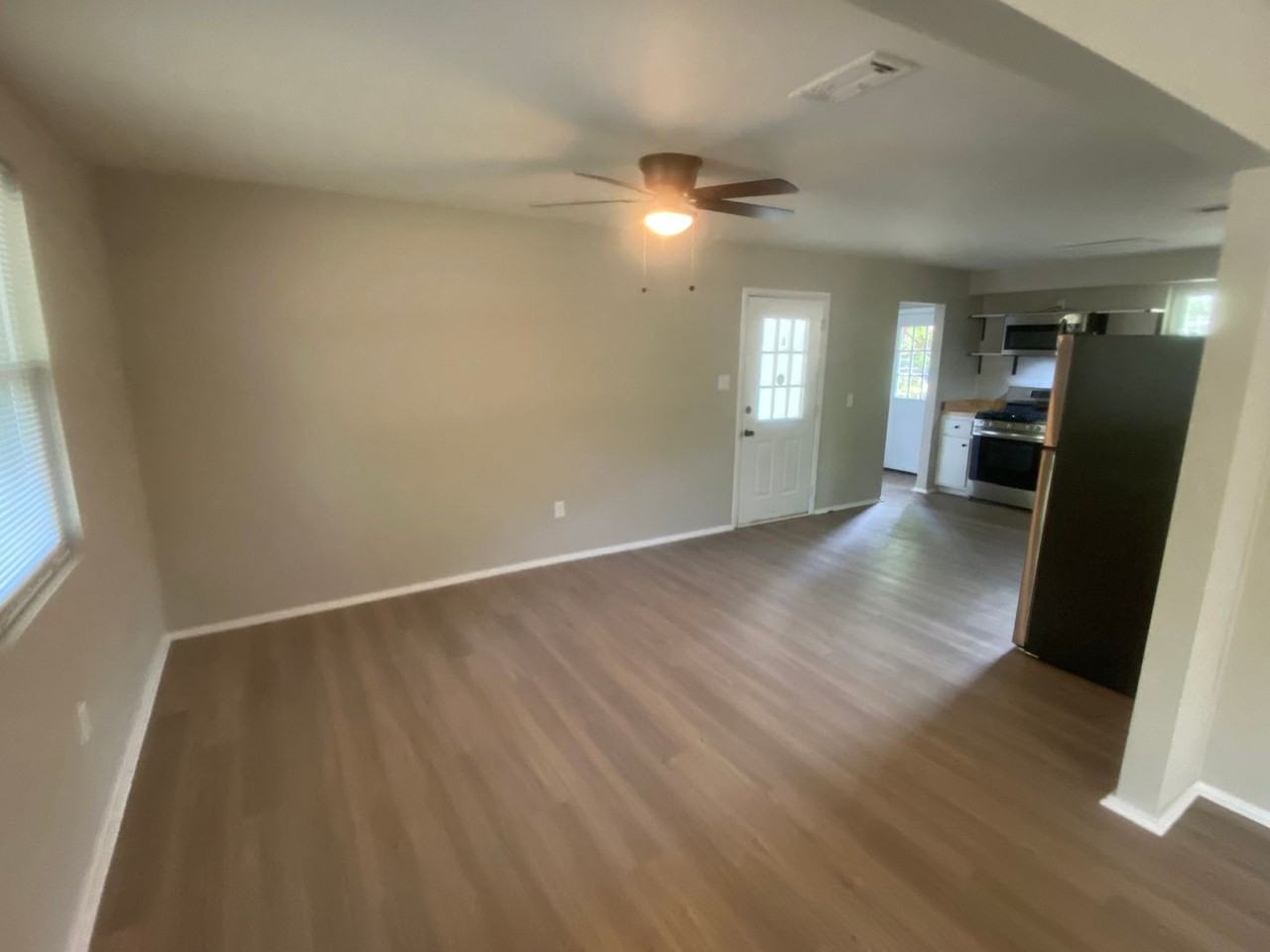 409 Sharondale Rd - Photo 3 of 21