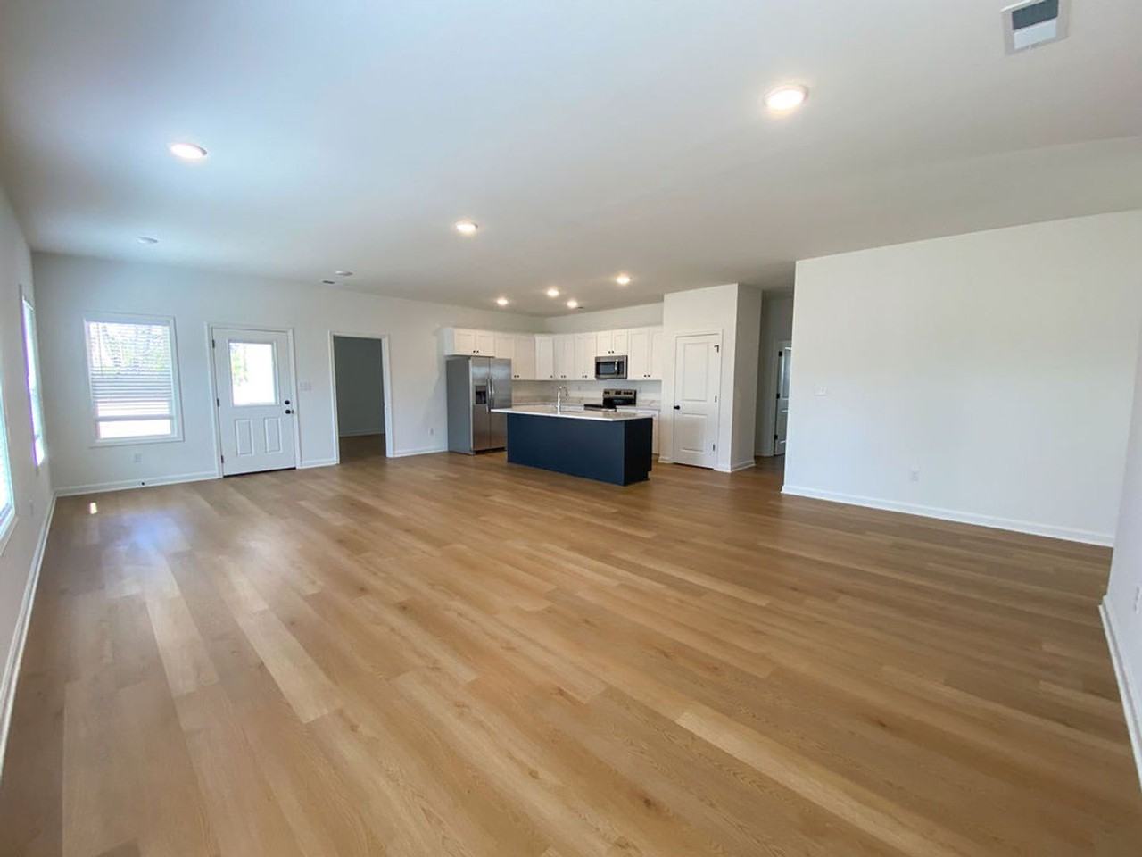 126 Oak Ave - Photo 7 of 23
