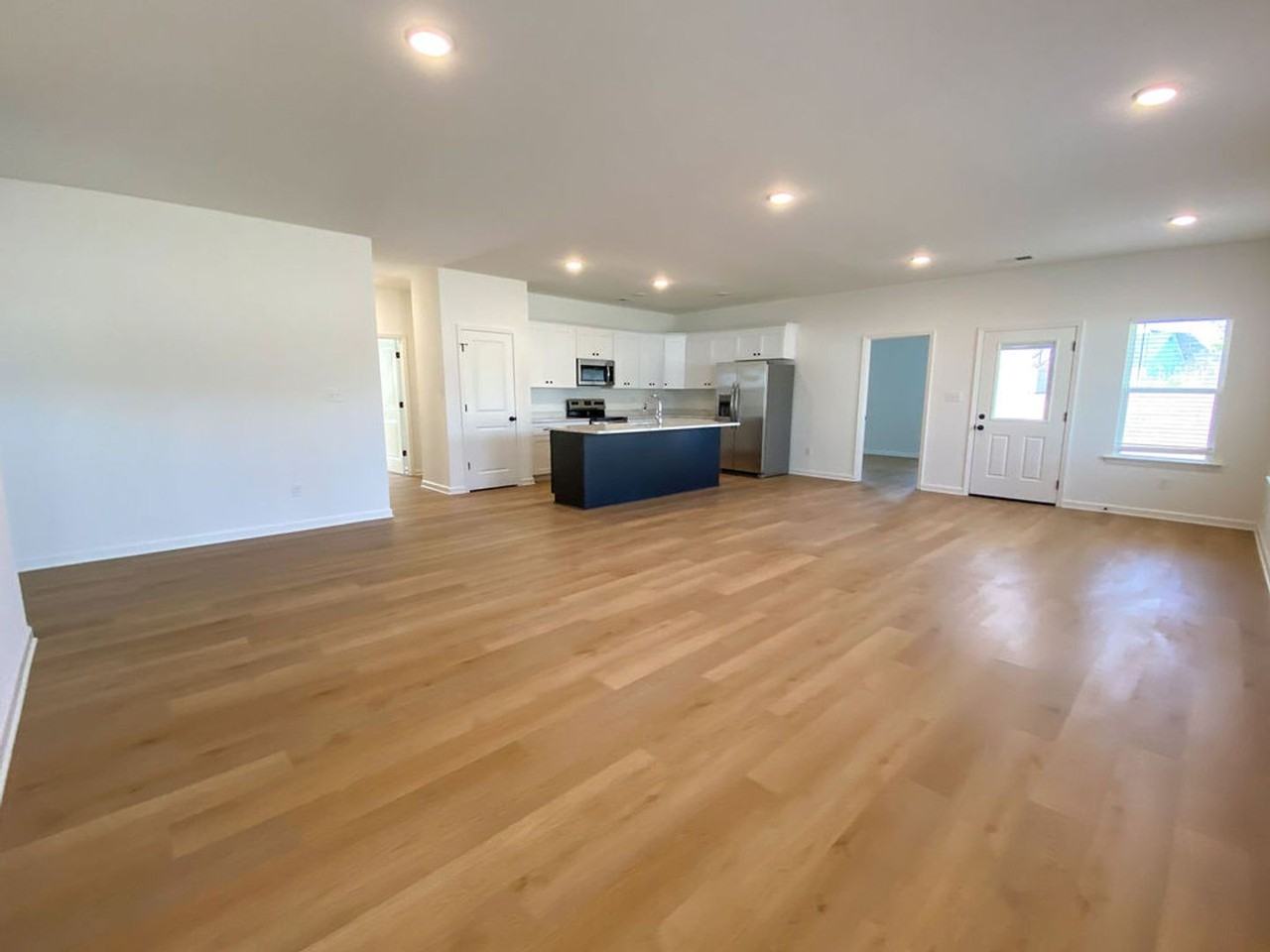 119 Oak Ave - Photo 5 of 26