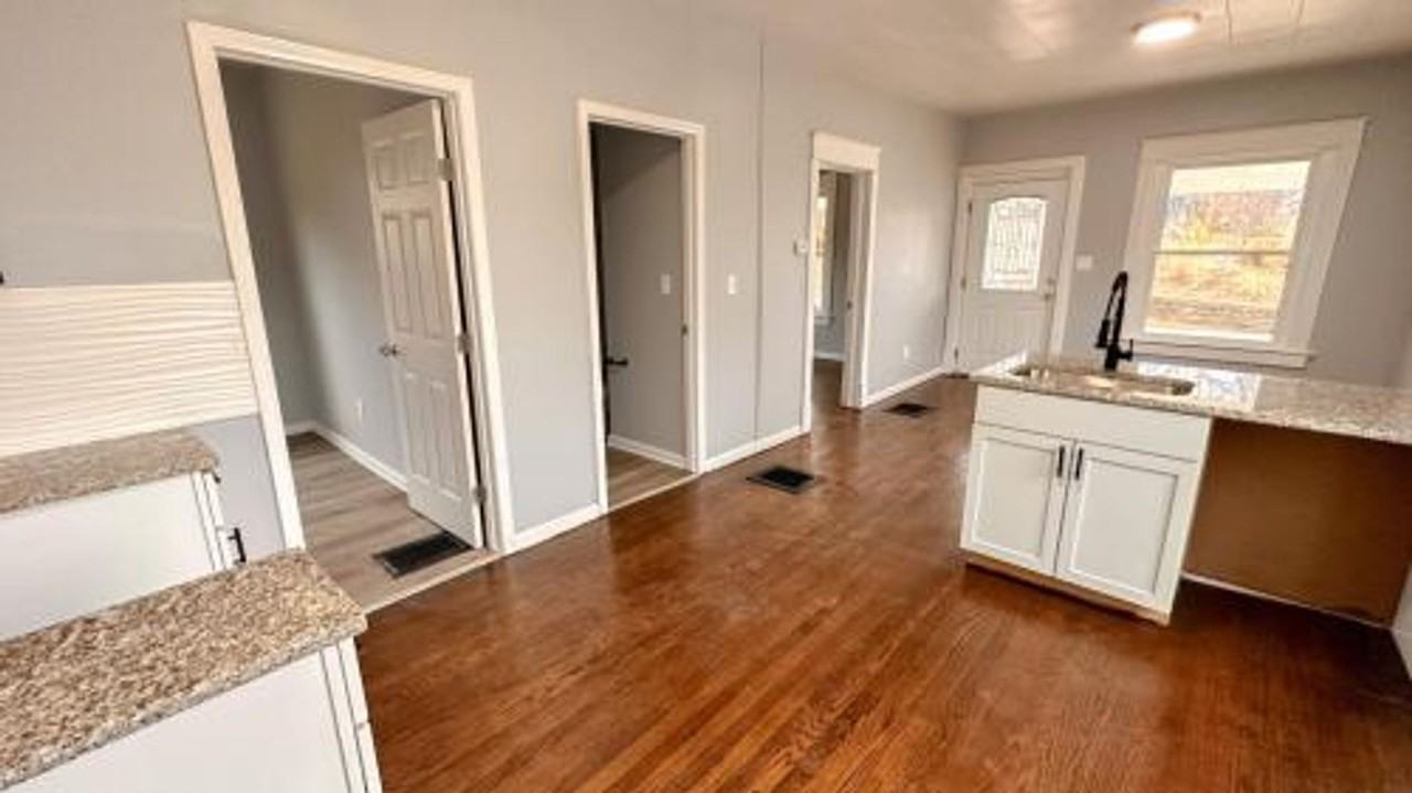 1700 E 40th St - Photo 4 of 9