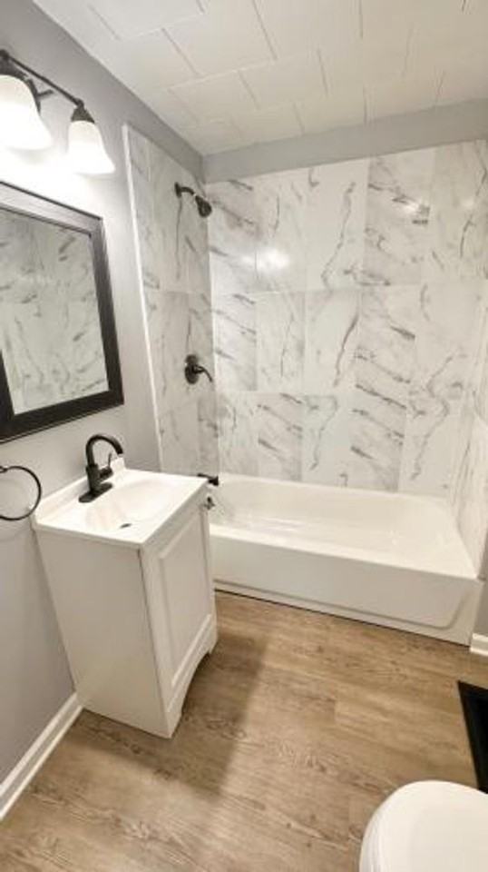 1700 E 40th St - Photo 5 of 9