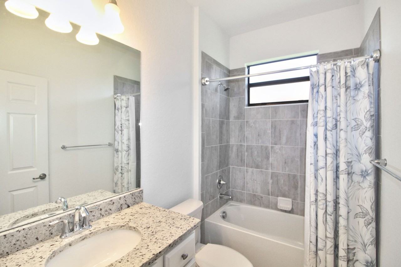 23992 Skyflower Ct - Photo 5 of 13