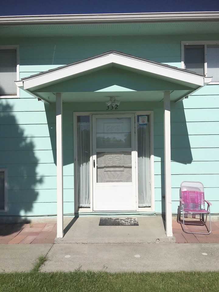 332 Hallowell Ln - Photo 2 of 15