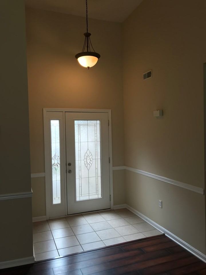 11819 Perry Crossing Pkwy - Photo 2 of 20